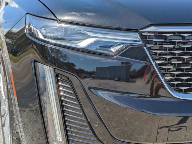 Used 2025 Cadillac XT6 Premium Luxury image 10