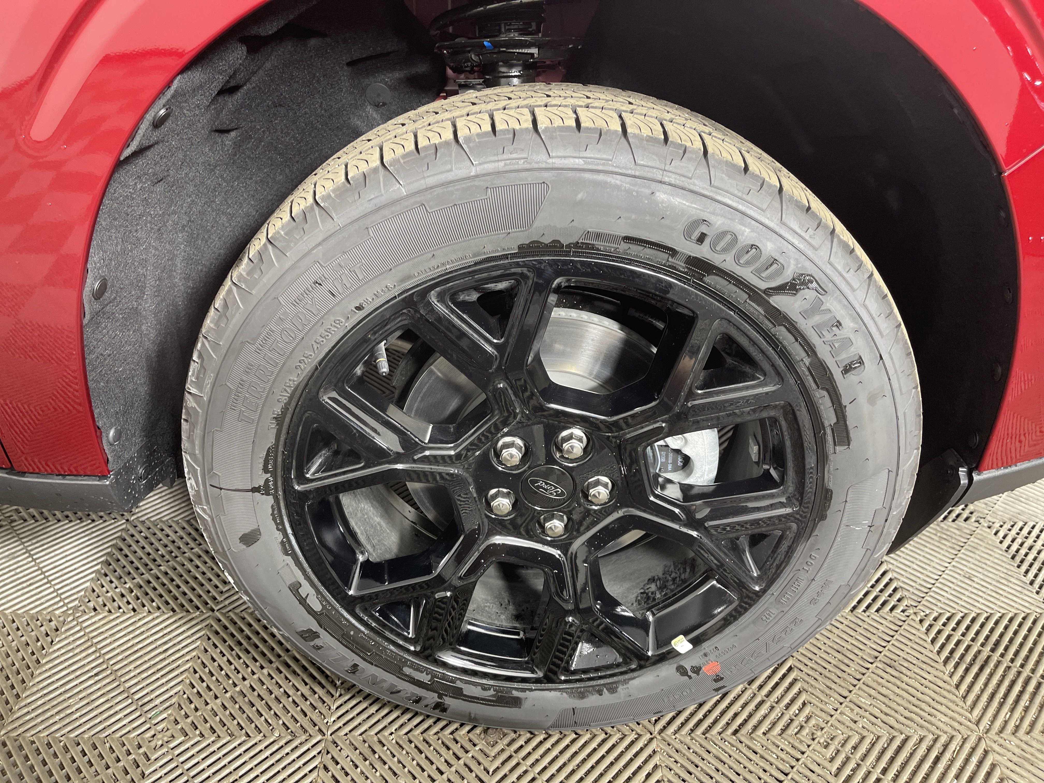 New 2025 Ford Maverick XLT w/ XLT Luxury Package image 11