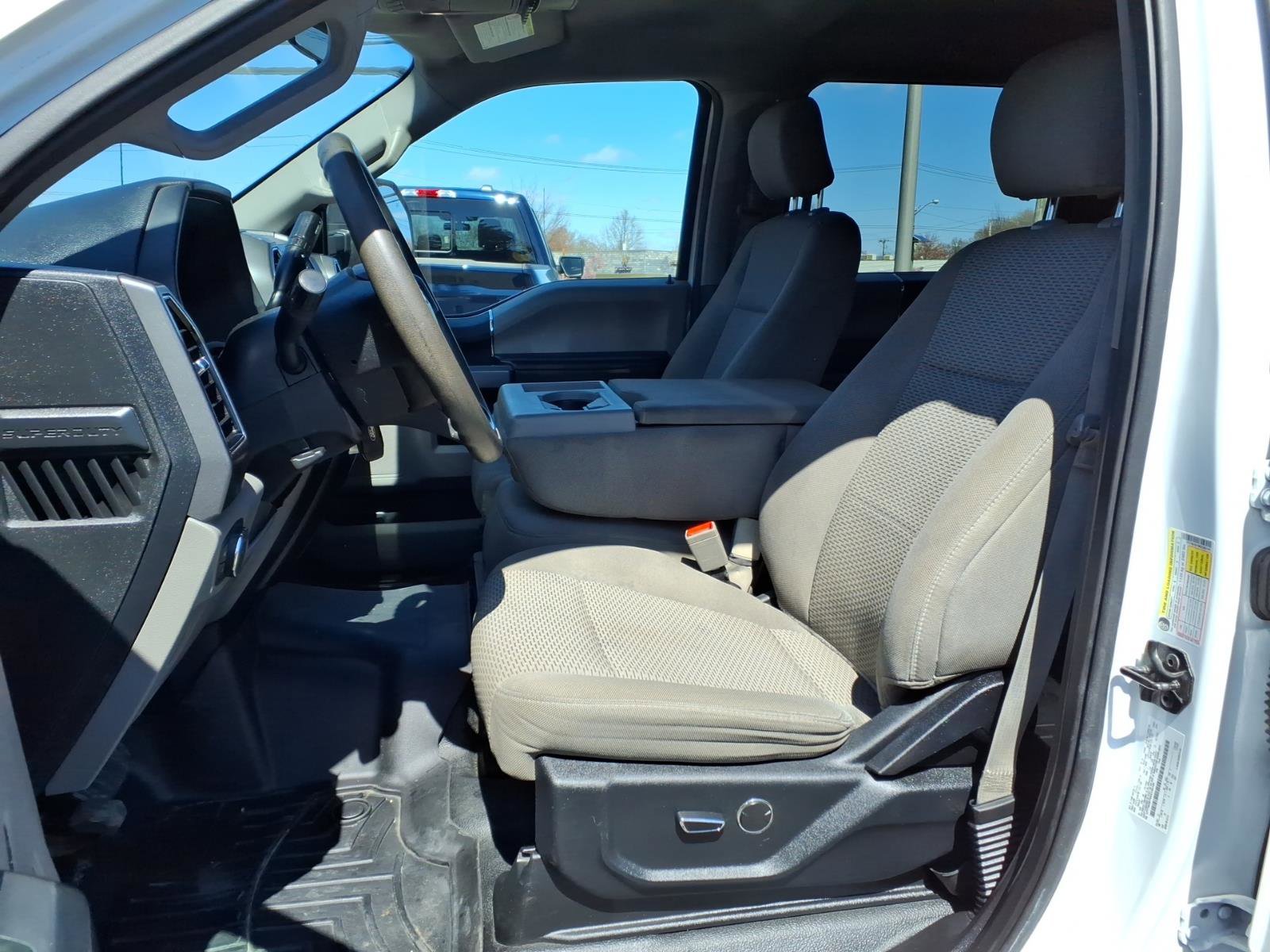 Used 2019 Ford F250 XLT w/ XLT Value Package image 16
