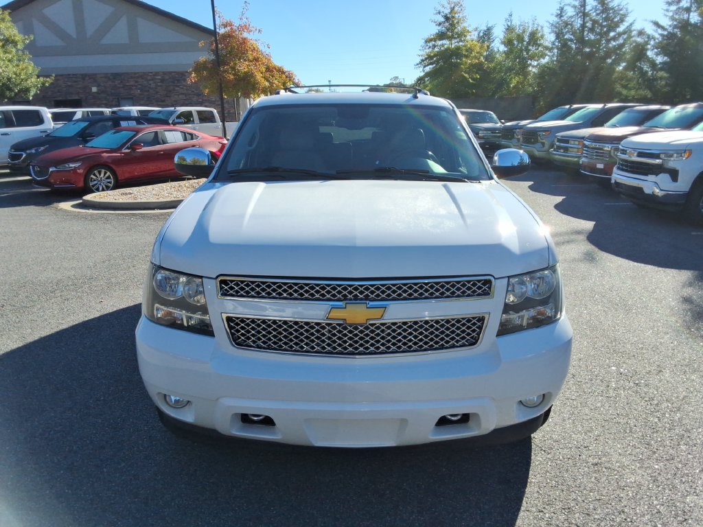 Used 2014 Chevrolet Tahoe LTZ AWD/4WD image 2
