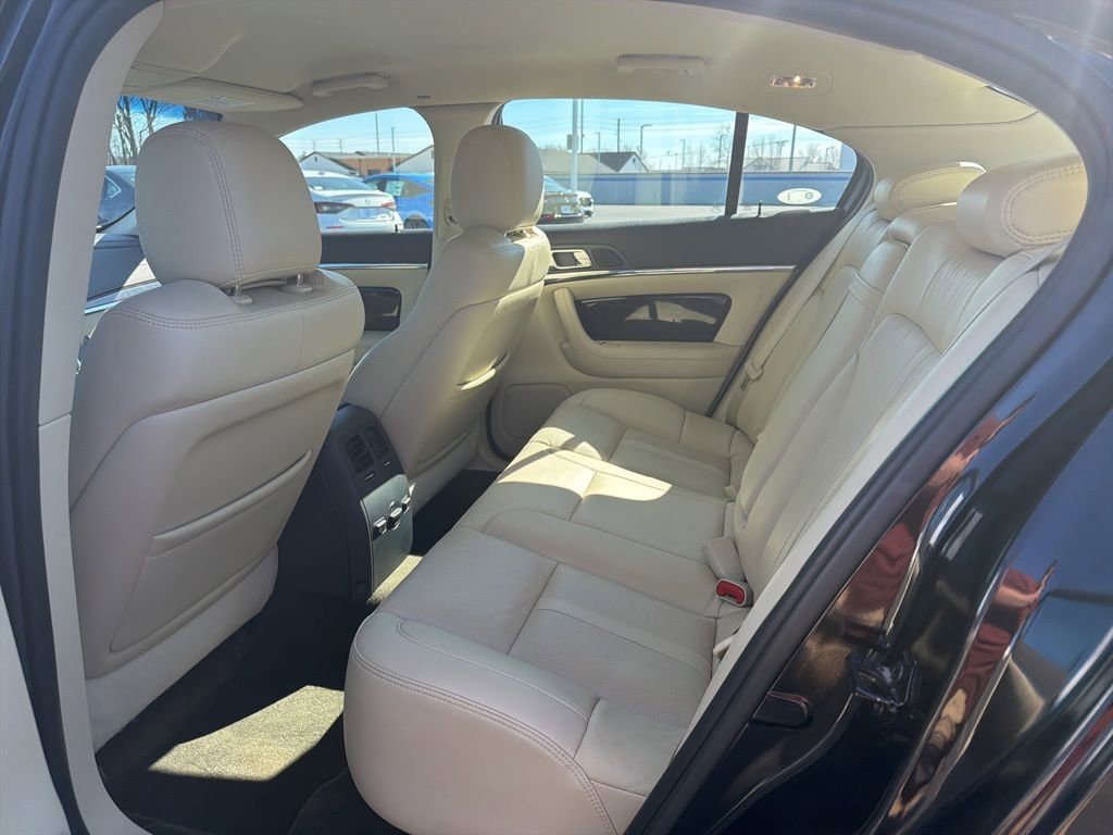 Used 2015 Lincoln MKS AWD w/ Equipment Group 101A image 19