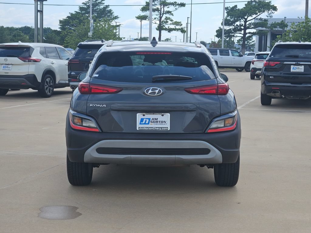 Used 2023 Hyundai Kona SEL w/ Cargo Package FWD image 8