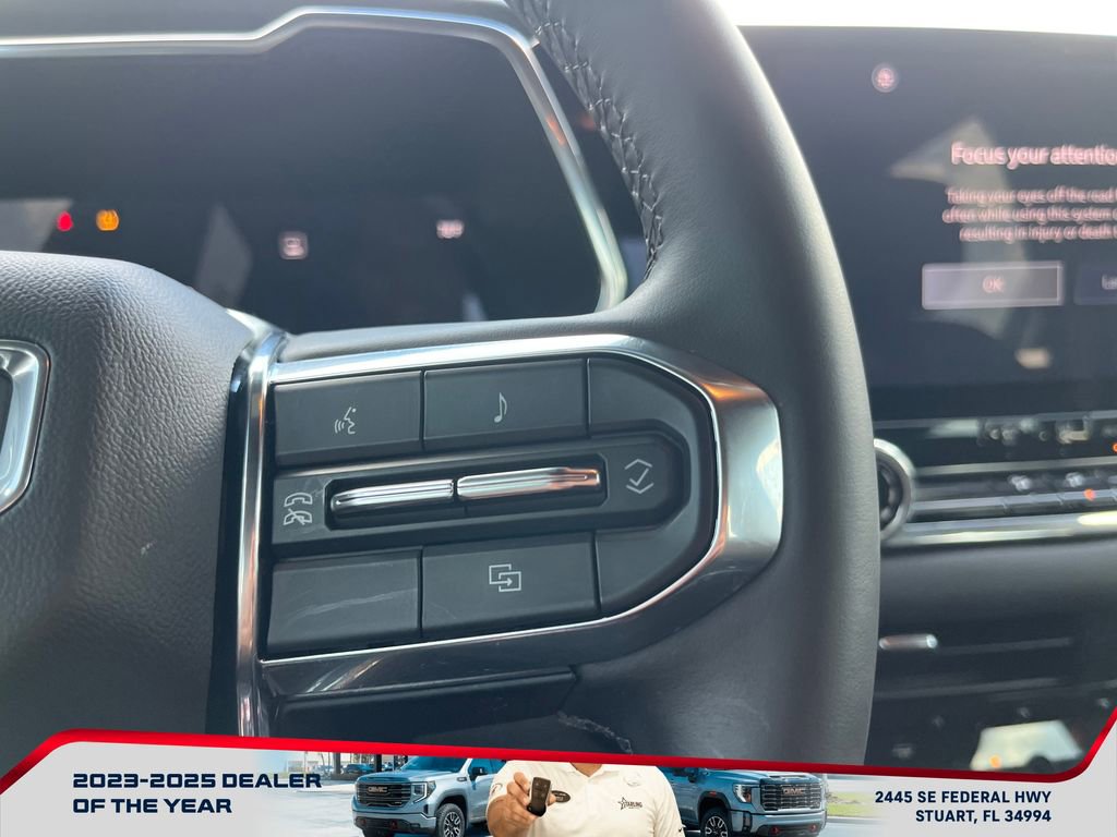 Used 2025 GMC Canyon Elevation image 26