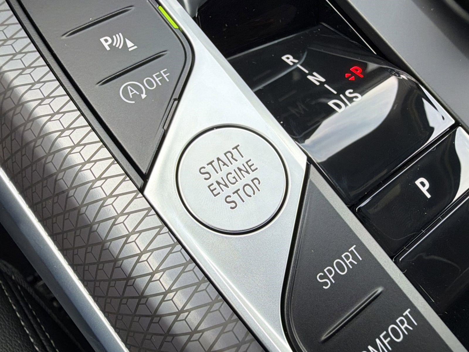 New 2026 BMW 330i Sedan w/ Convenience Package RWD image 17