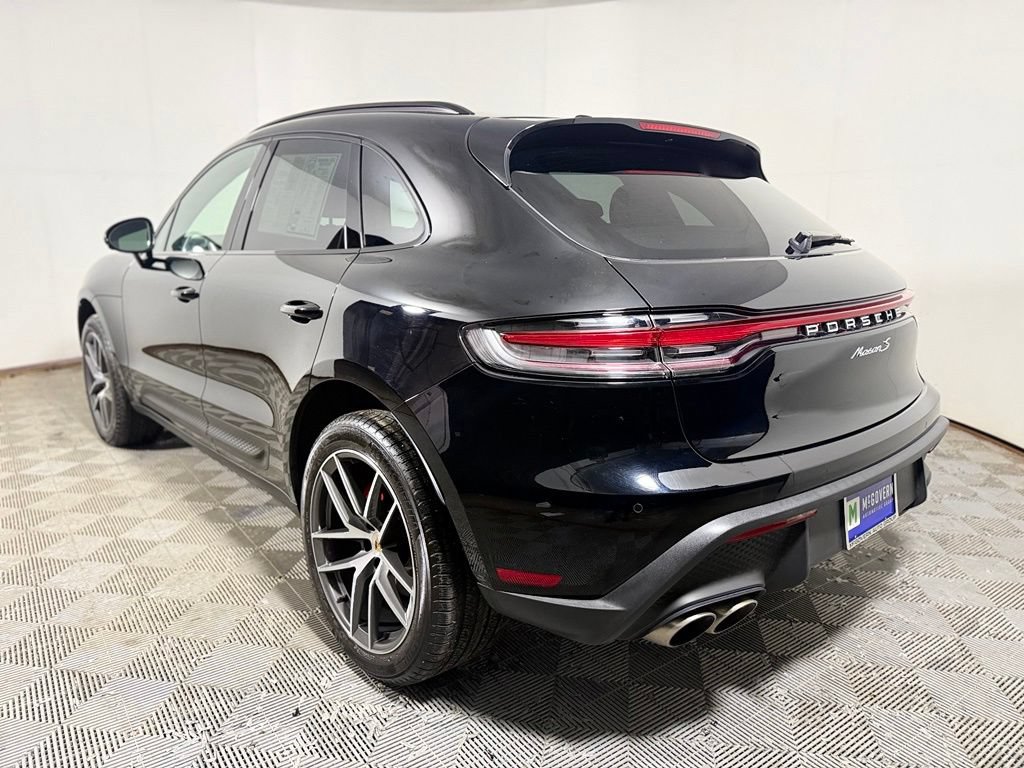 Used 2023 Porsche Macan S AWD/4WD image 4