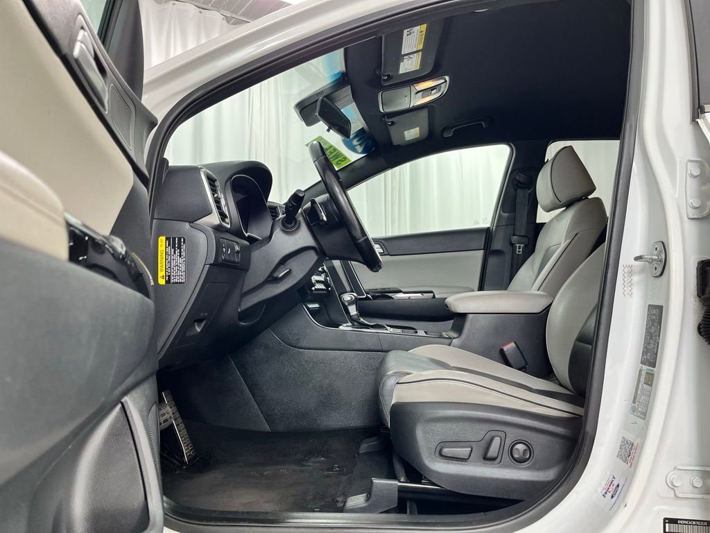 Used 2019 Kia Sportage EX w/ EX Sport Appearance Package AWD/4WD image 9