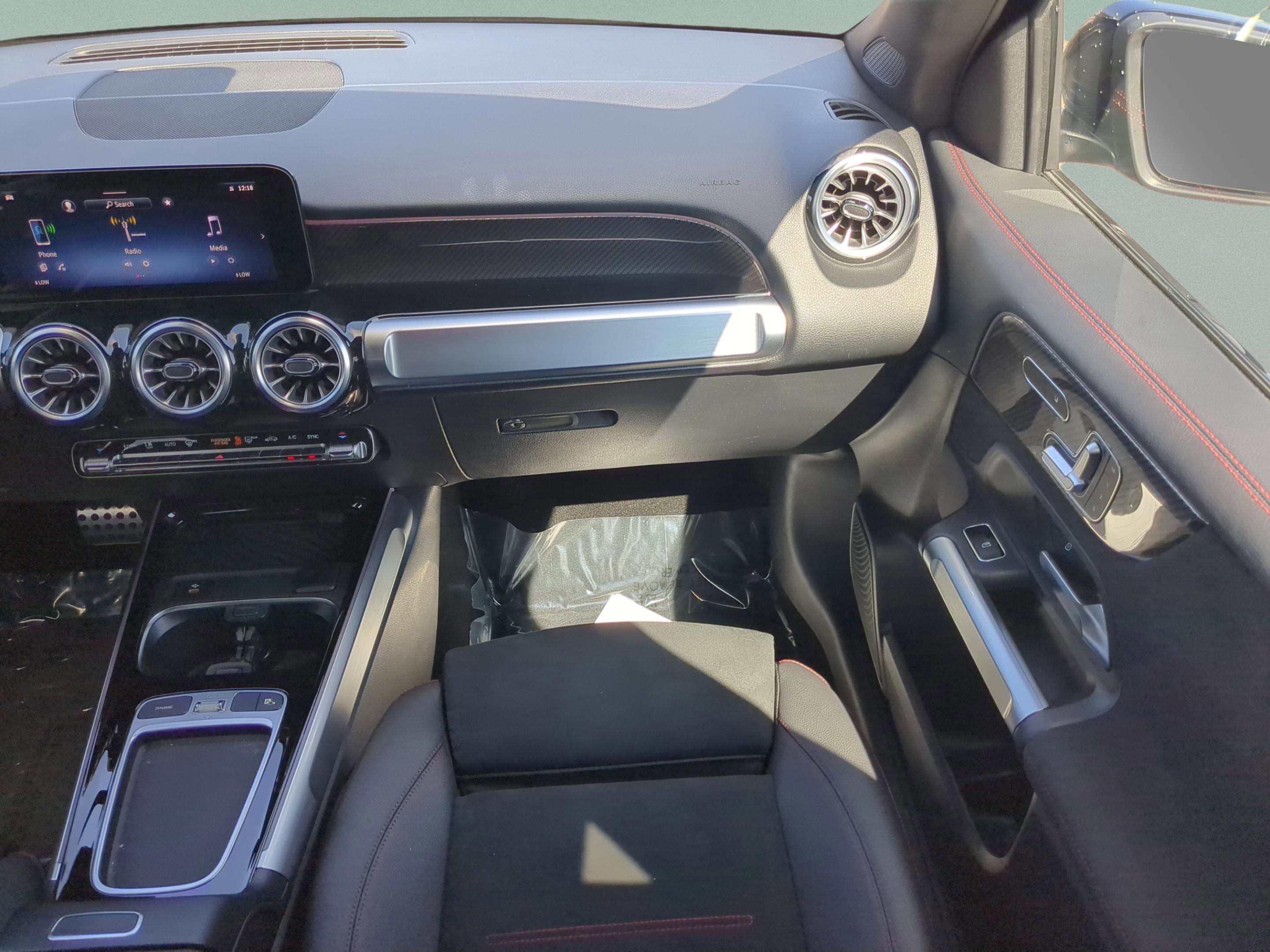 Certified 2025 Mercedes-Benz GLB 250 image 10