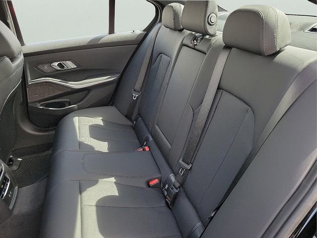 Used 2026 BMW 330i xDrive Sedan w/ Premium Package AWD/4WD image 16