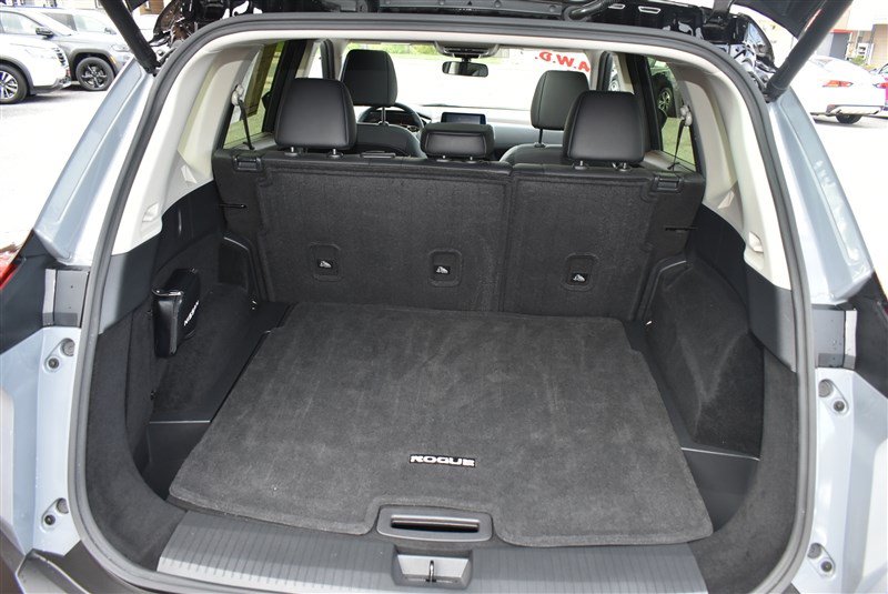 Used 2023 Nissan Rogue SV w/ SV Premium B Package AWD/4WD image 27