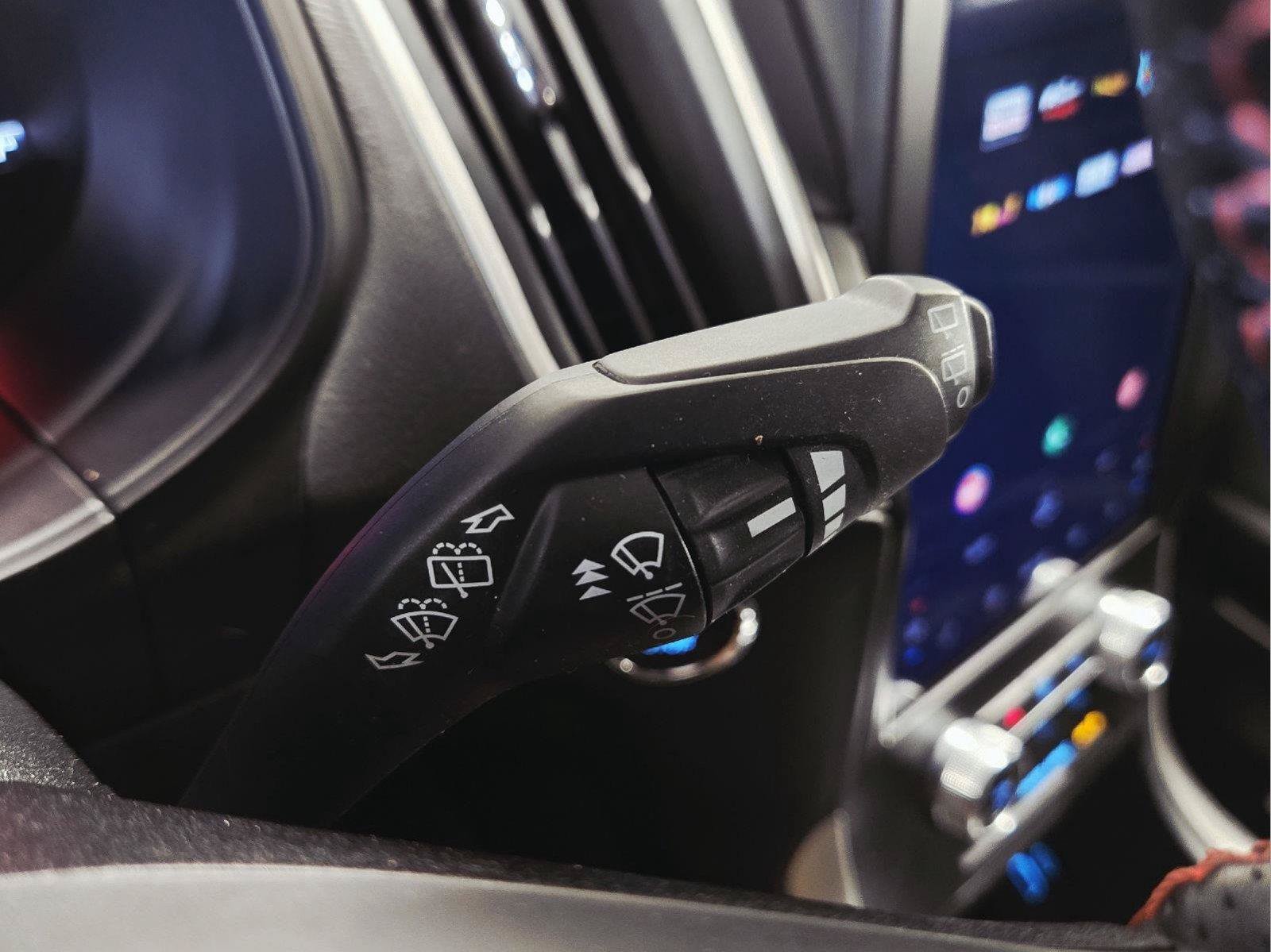 Certified 2024 Ford Edge ST-Line AWD/4WD image 23