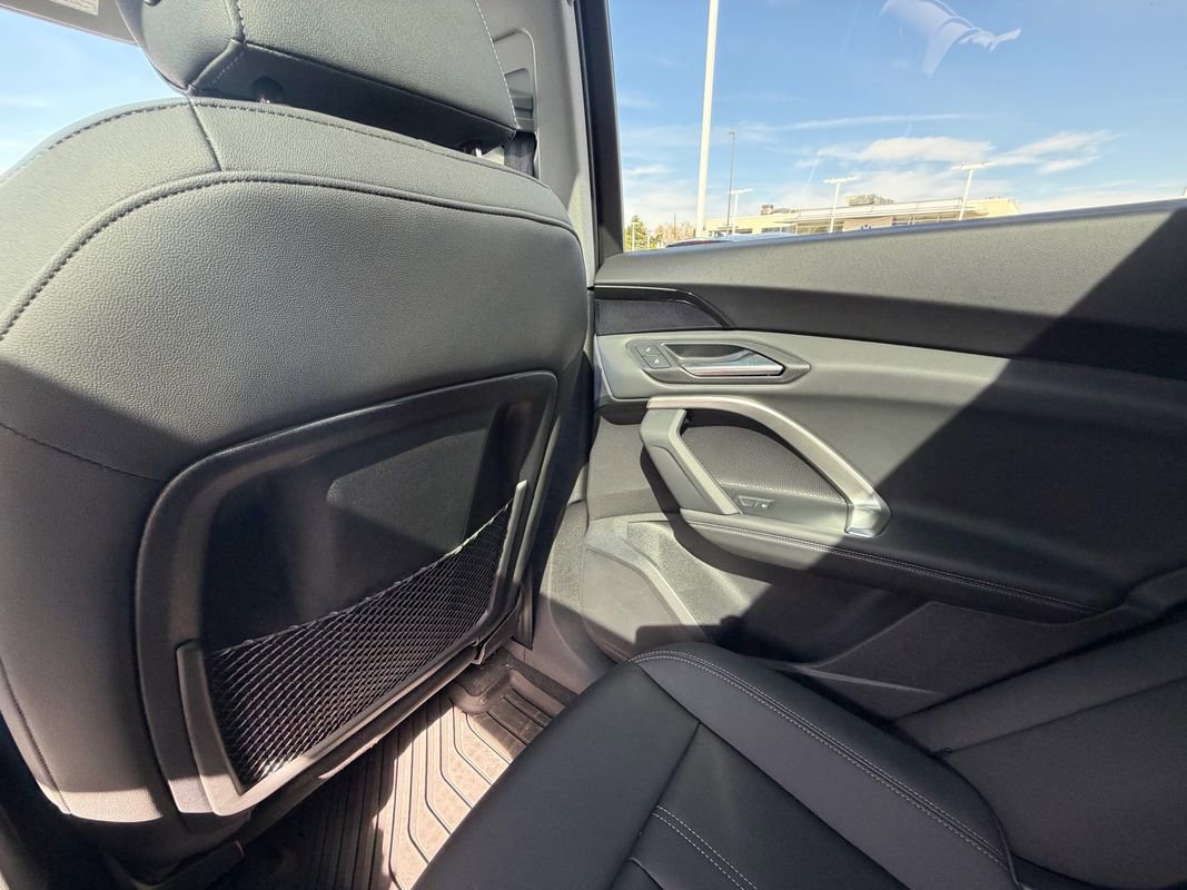 Used 2025 Audi Q5 Premium w/ Convenience Package AWD/4WD image 17