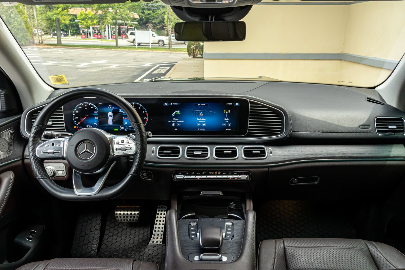 Used 2022 Mercedes-Benz GLS 450 4MATIC image 18