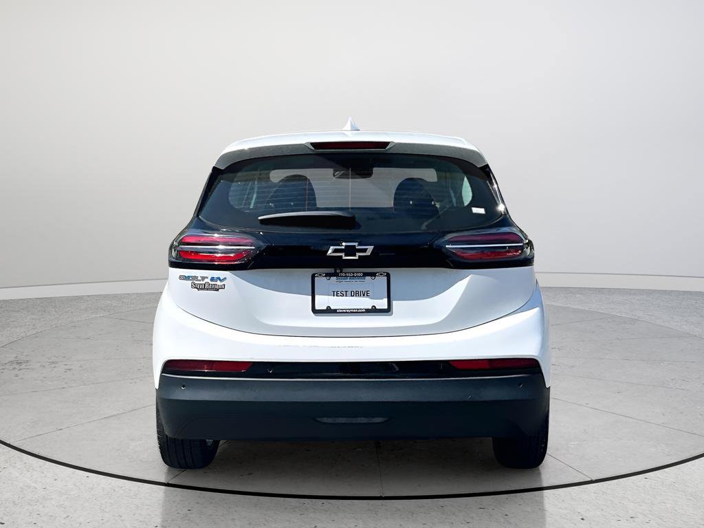 Certified 2023 Chevrolet Bolt LT w/ Driver Confidence Package FWD image 9