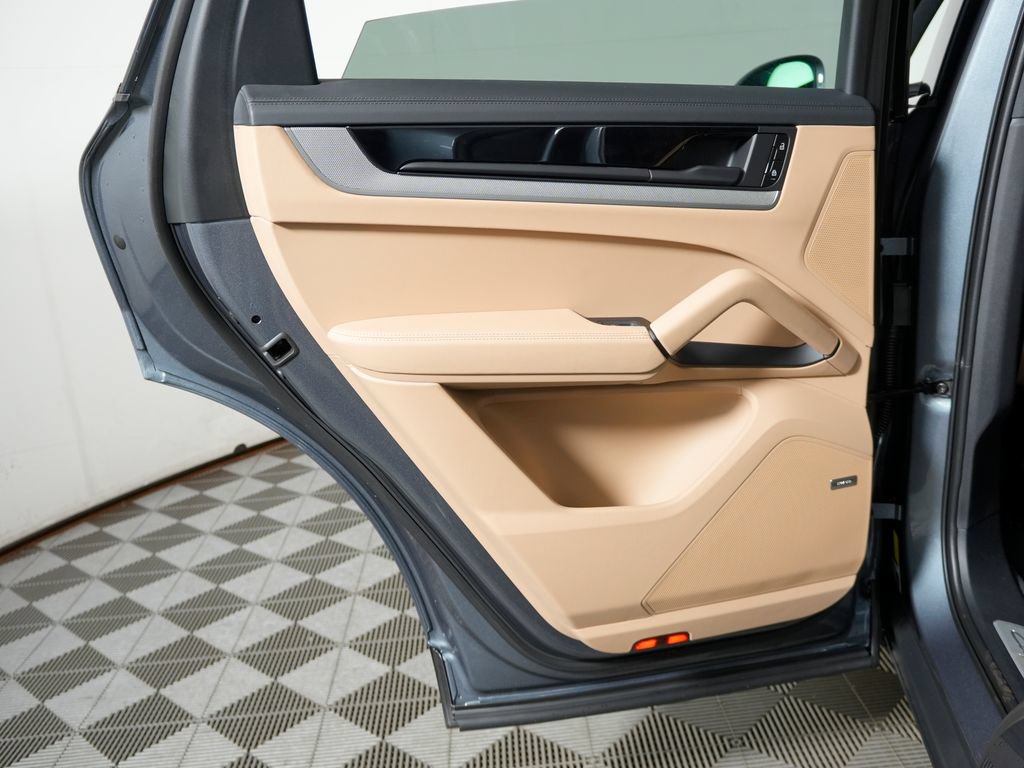 New 2026 Porsche Cayenne AWD/4WD image 33