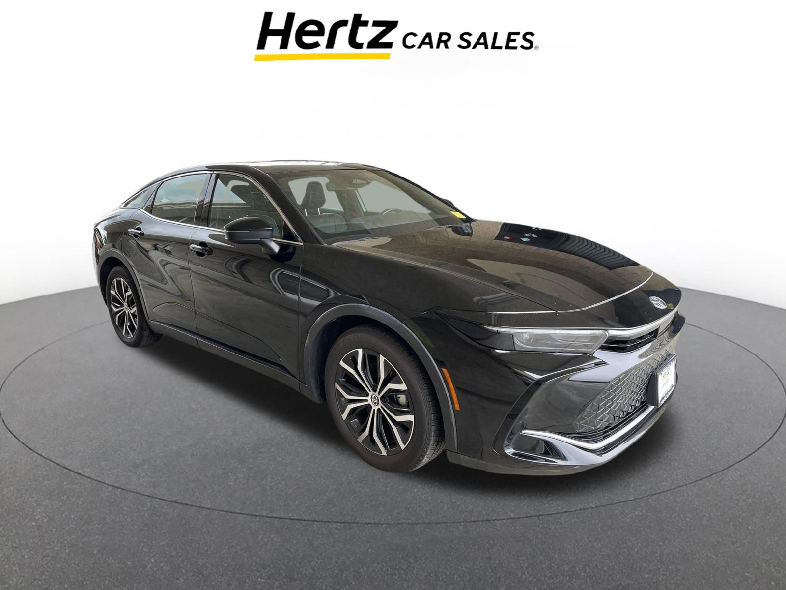 Used 2025 Toyota Crown XLE image 1