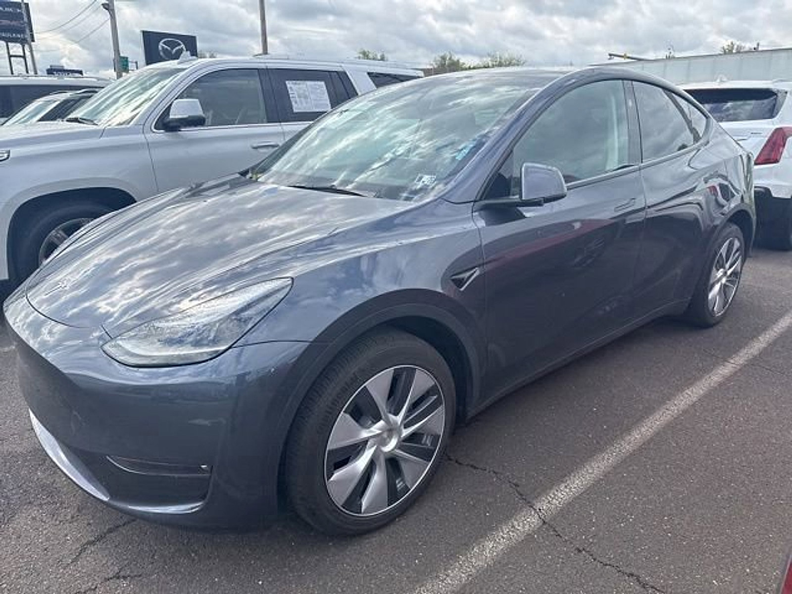 Used 2023 Tesla Model Y Long Range AWD/4WD image 4