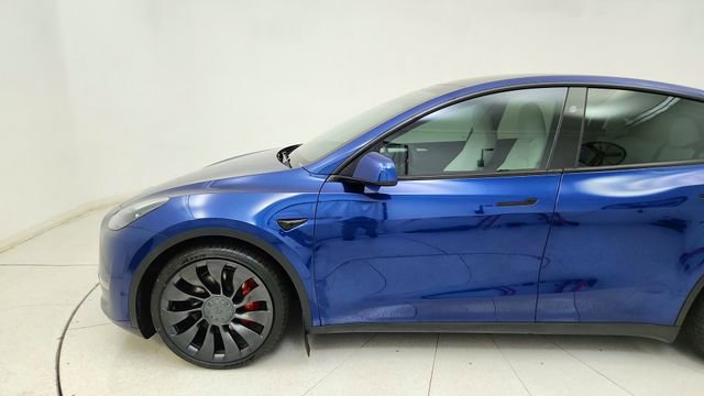 Used 2024 Tesla Model Y Performance AWD/4WD image 4