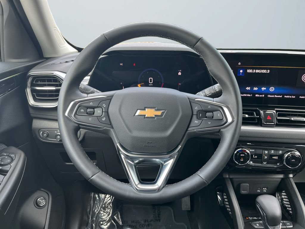 Used 2026 Chevrolet TrailBlazer LT w/ Convenience Package AWD/4WD image 12