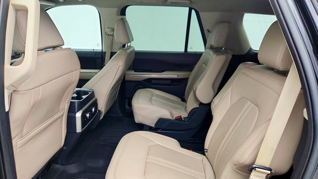 Used 2023 Ford Expedition Limited image 22