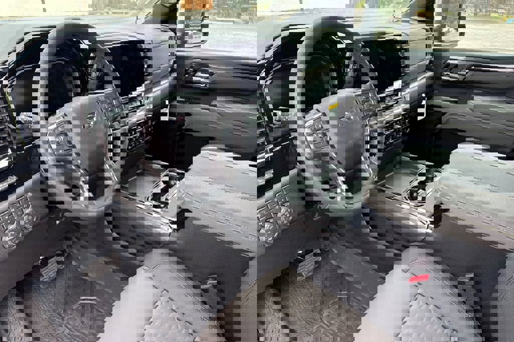 New 2026 Chevrolet Silverado 2500 ZR2 image 10