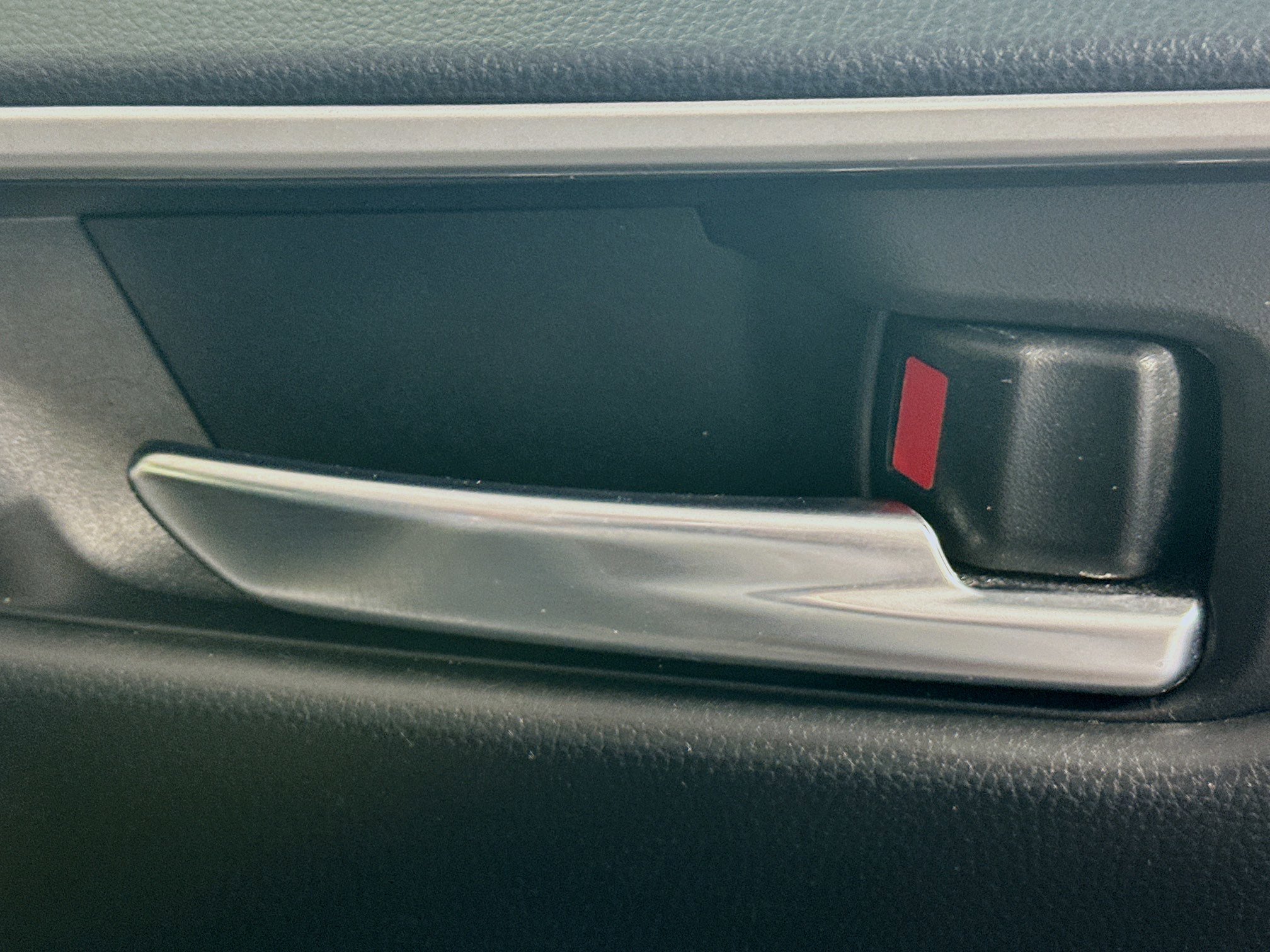 Used 2024 Toyota RAV4 XLE image 29