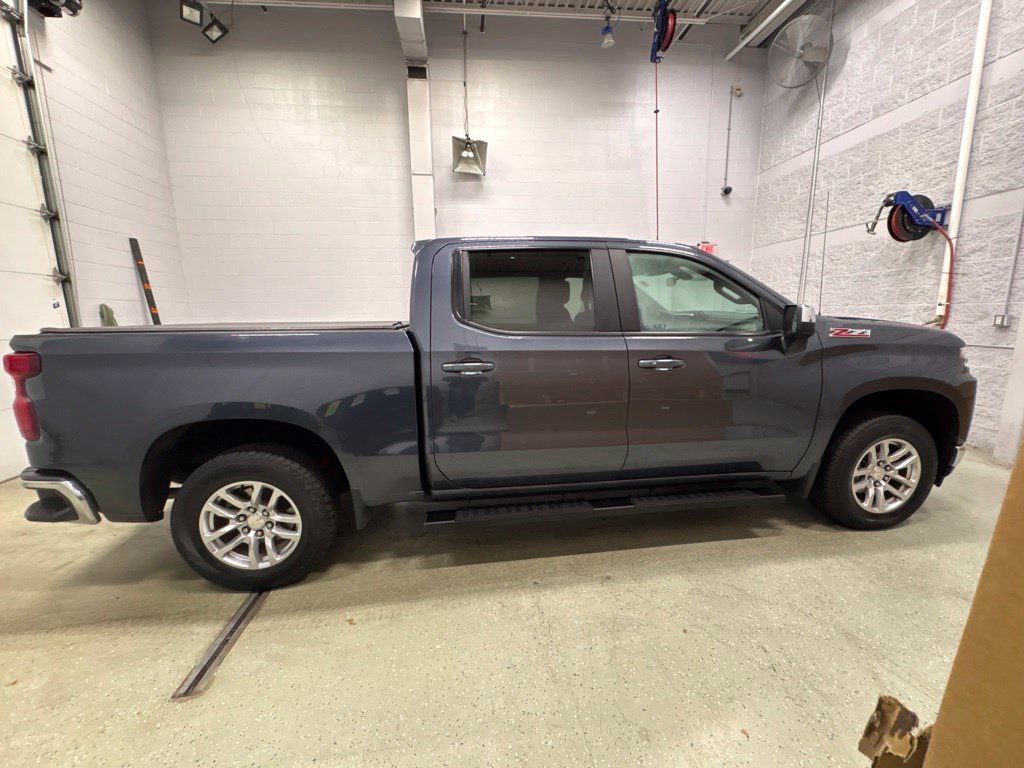 Used 2020 Chevrolet Silverado 1500 LT w/ All-Star Edition AWD/4WD image 3