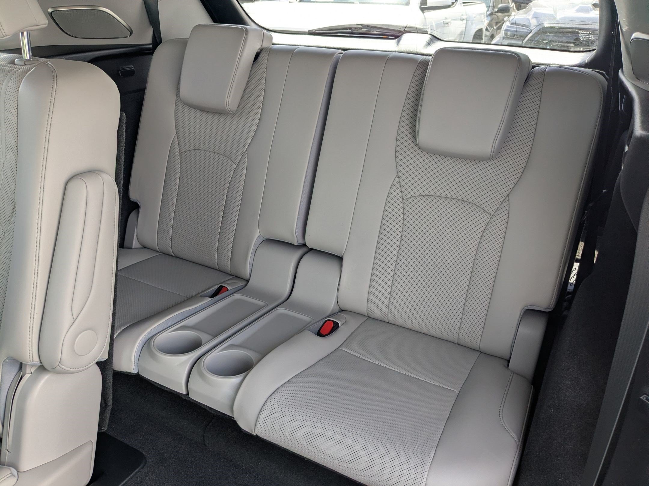 Used 2019 Lexus RX 450hL Luxury w/ Accessory Package AWD/4WD image 35