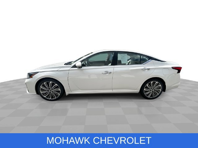 Used 2024 Nissan Altima 2.5 SL FWD image 5