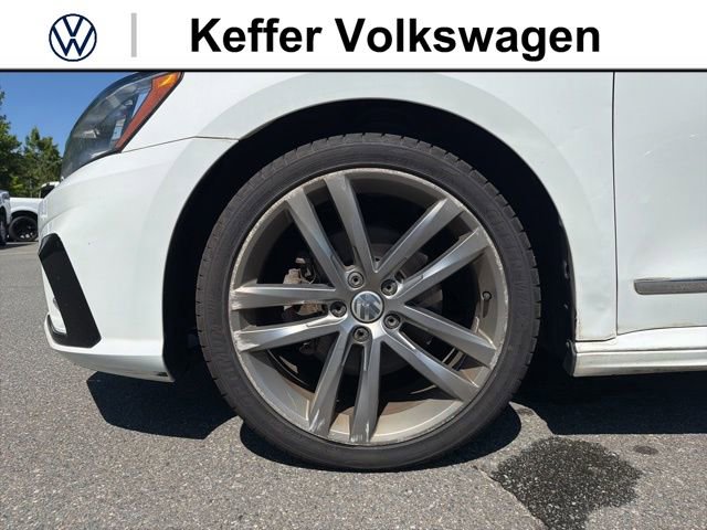 Used 2016 Volkswagen Passat 1.8T R-Line FWD image 11