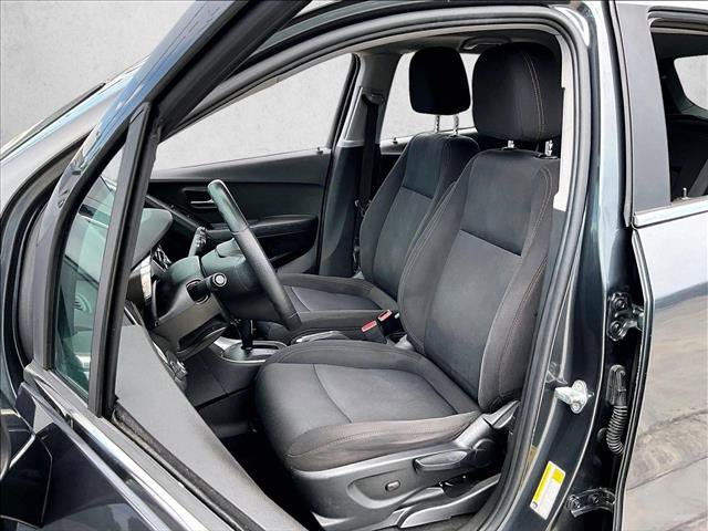 Used 2018 Chevrolet Trax LT FWD image 26