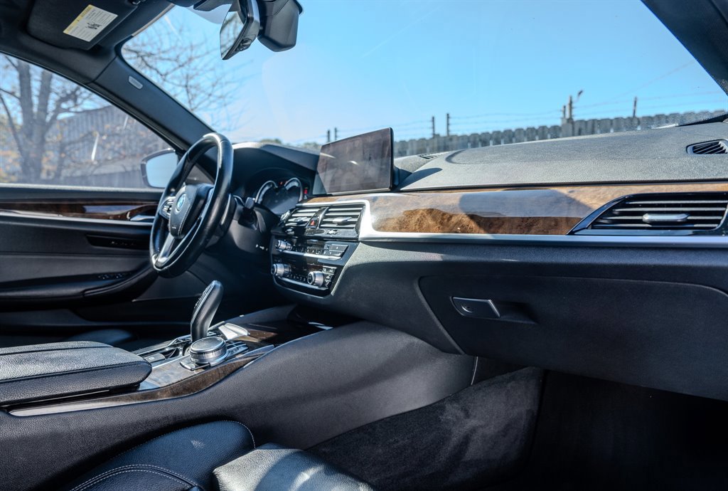 Used 2017 BMW 540i image 33