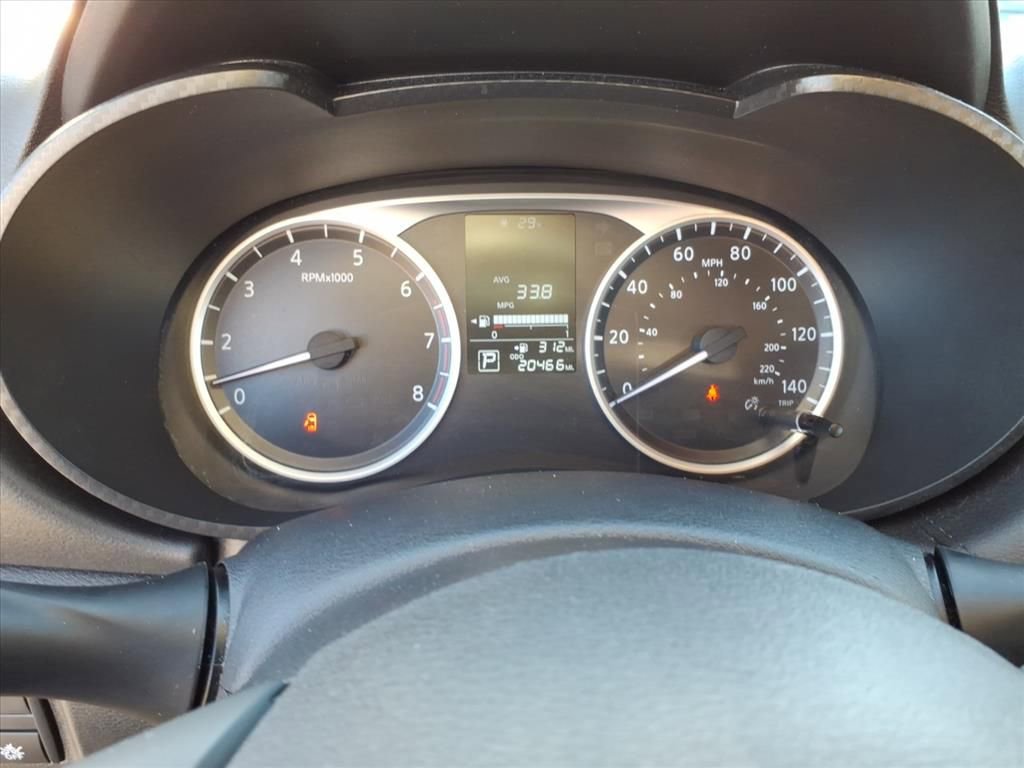 Used 2020 Nissan Versa S image 27