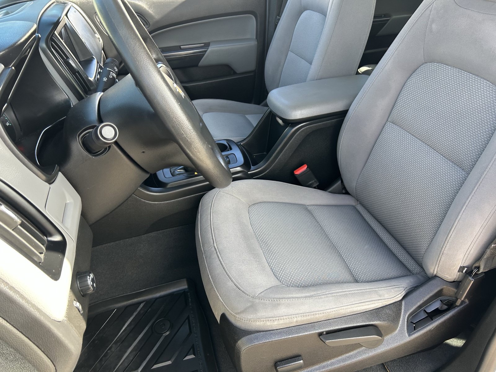 Used 2020 Chevrolet Colorado W/T w/ WT Convenience Package RWD image 21
