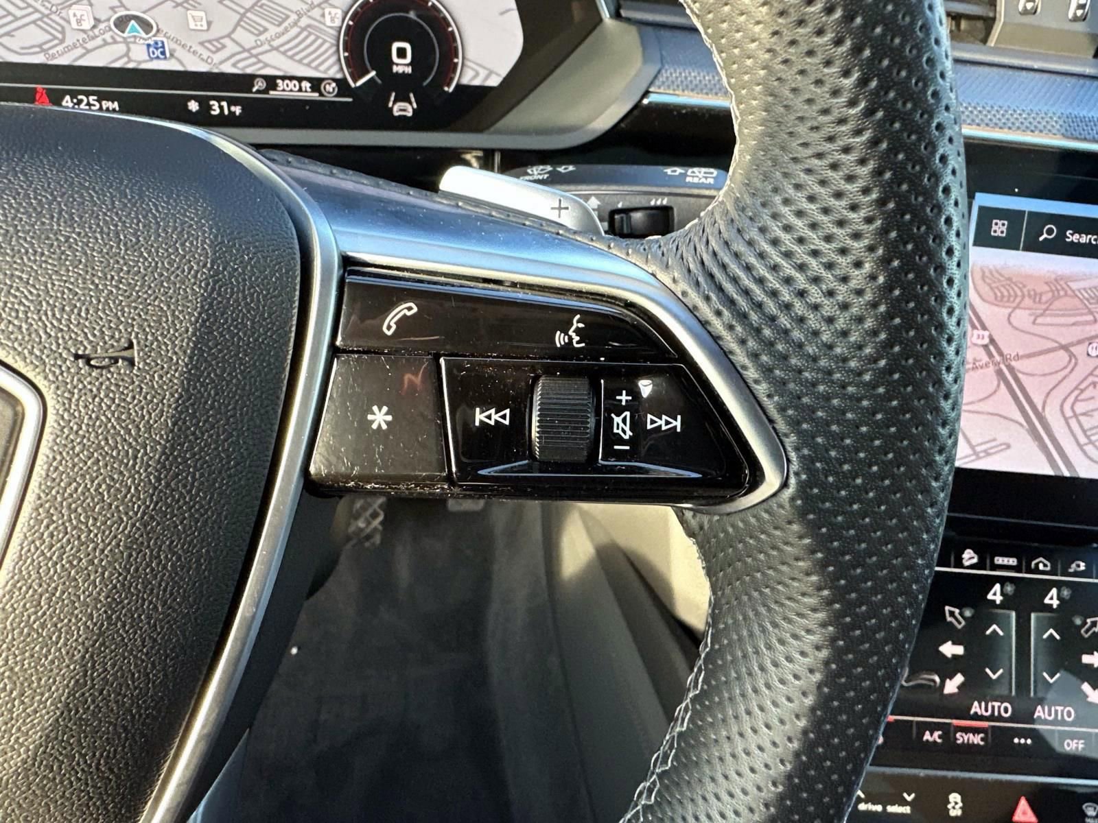 Used 2023 Audi e-tron S Premium Plus w/ Black Optic Package image 19