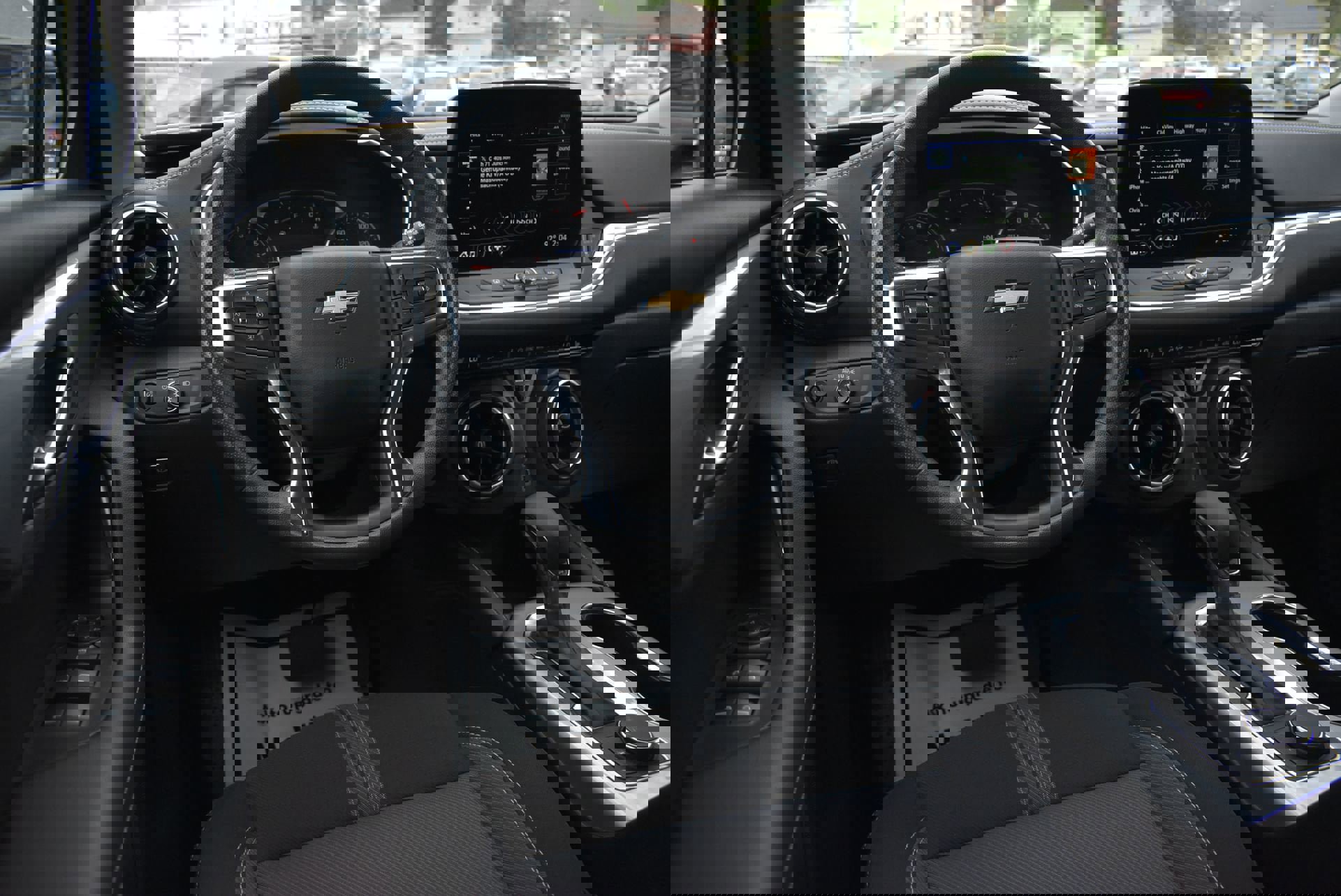 Used 2024 Chevrolet Blazer LT w/ Midnight/Sport Edition image 18