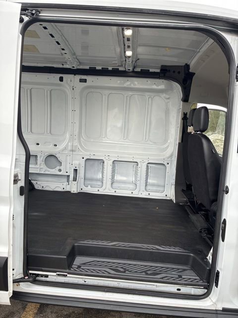 Used 2024 Ford Transit 250 148 Medium Roof image 19