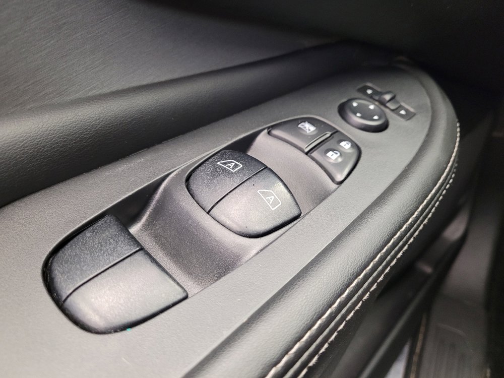 Used 2019 Nissan Murano SV w/ Cargo Package image 27