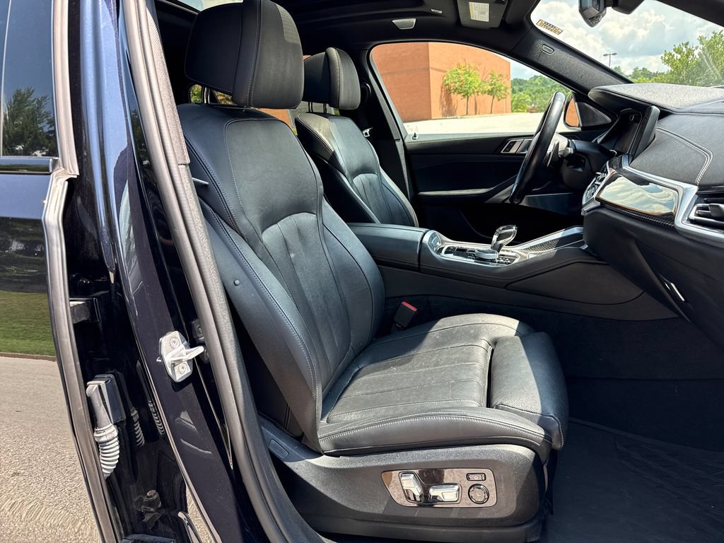 Used 2021 BMW X6 M50i w/ Executive Package AWD/4WD image 30