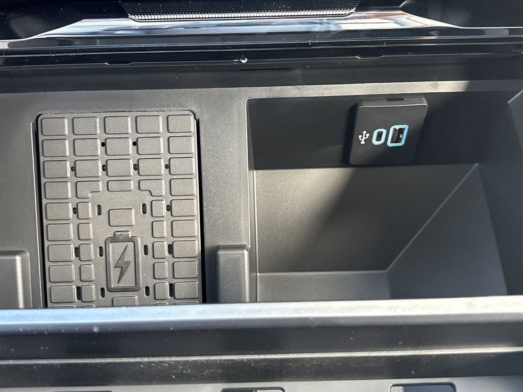 New 2026 Ford F250 Lariat image 24