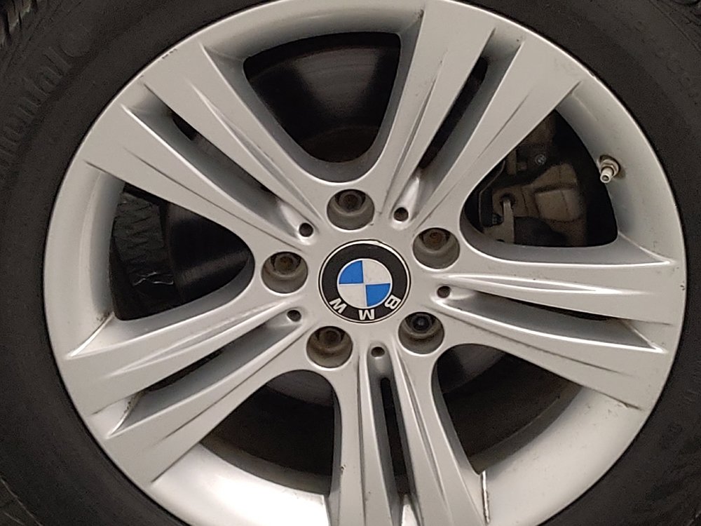 Used 2017 BMW 330i Sedan RWD image 31
