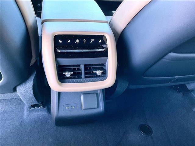 Certified 2025 Cadillac Lyriq Luxury image 25