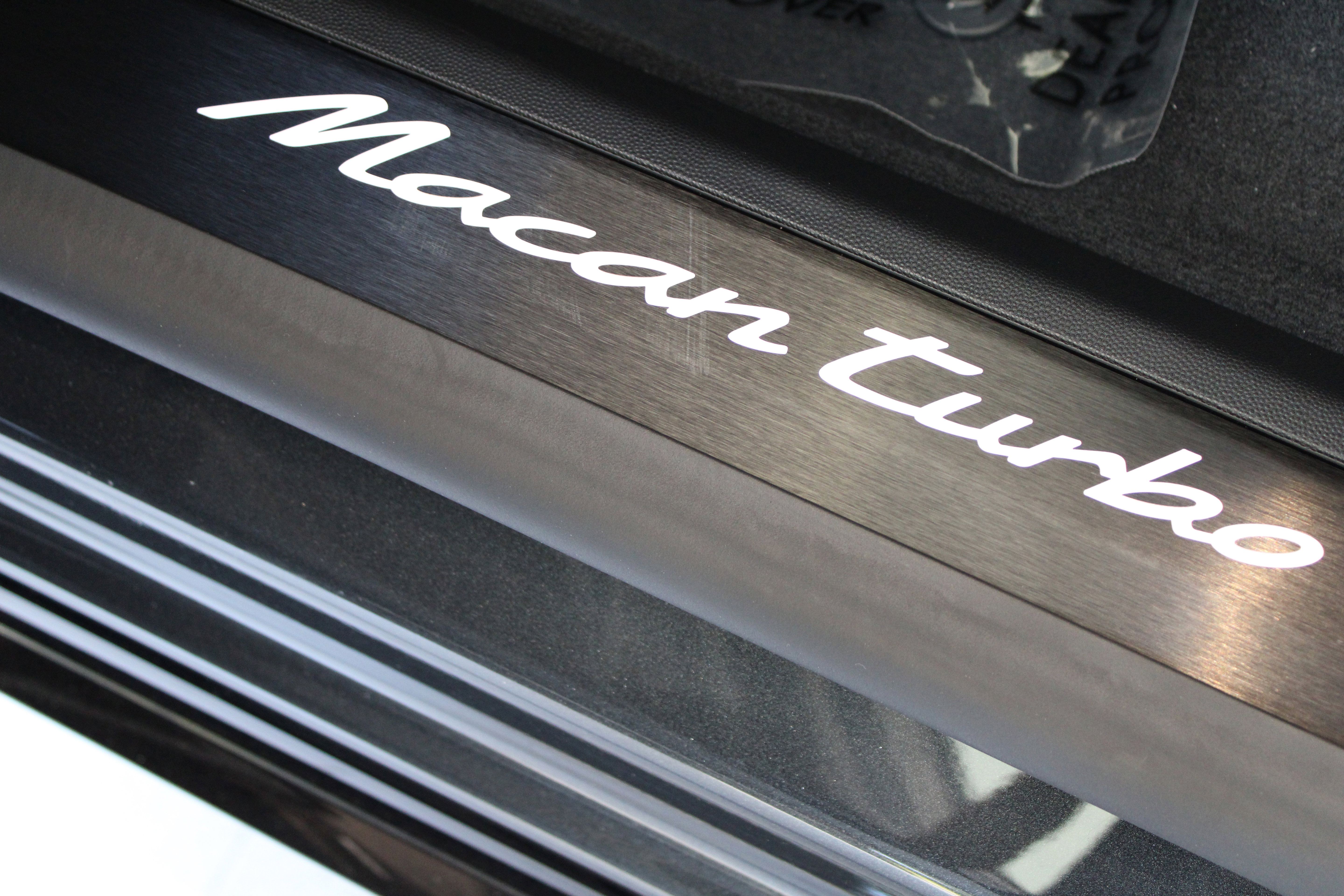 New 2025 Porsche Macan Turbo Electric image 28