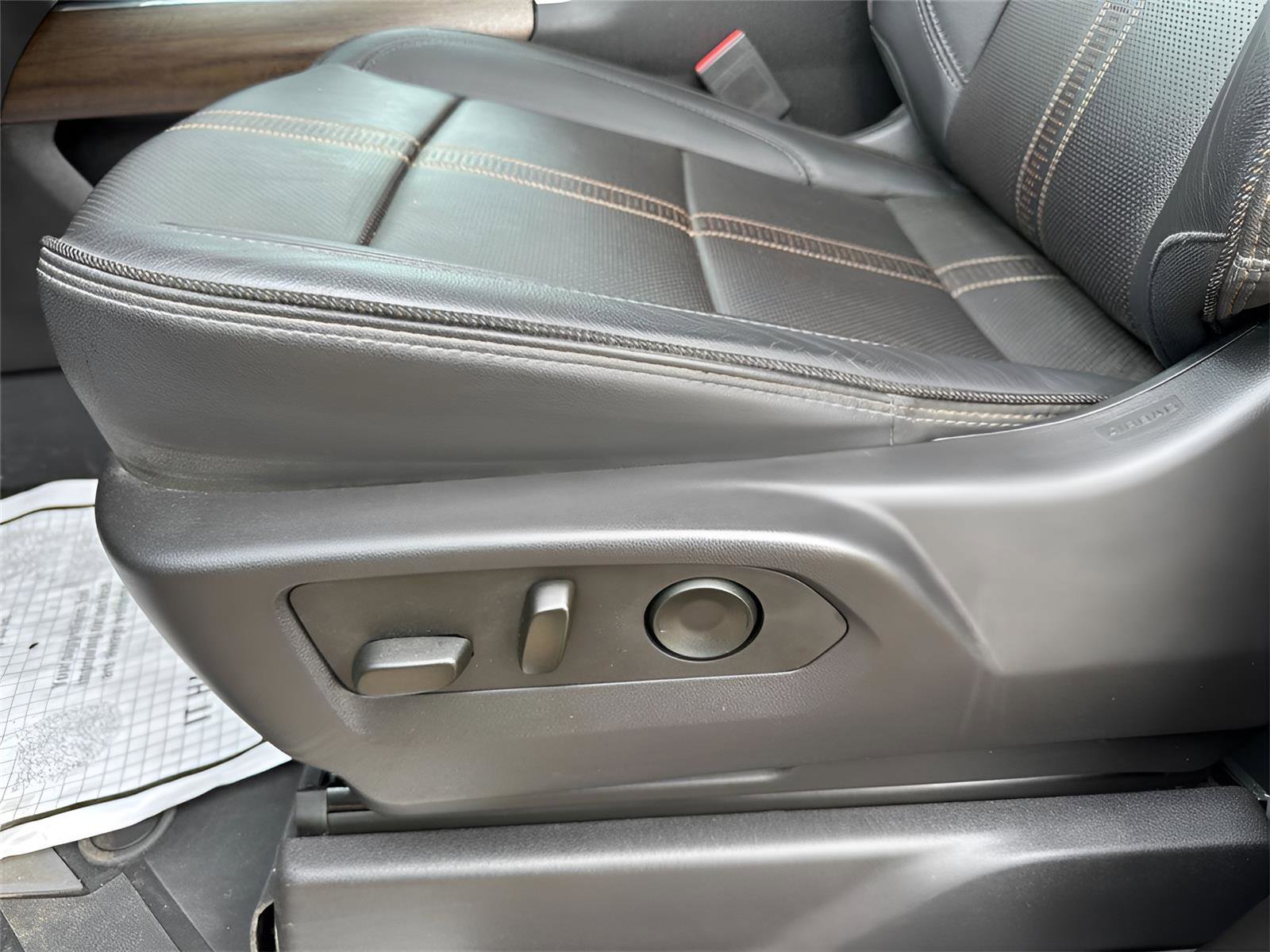 Used 2024 Chevrolet Silverado 1500 High Country w/ High Country Premium Package image 19