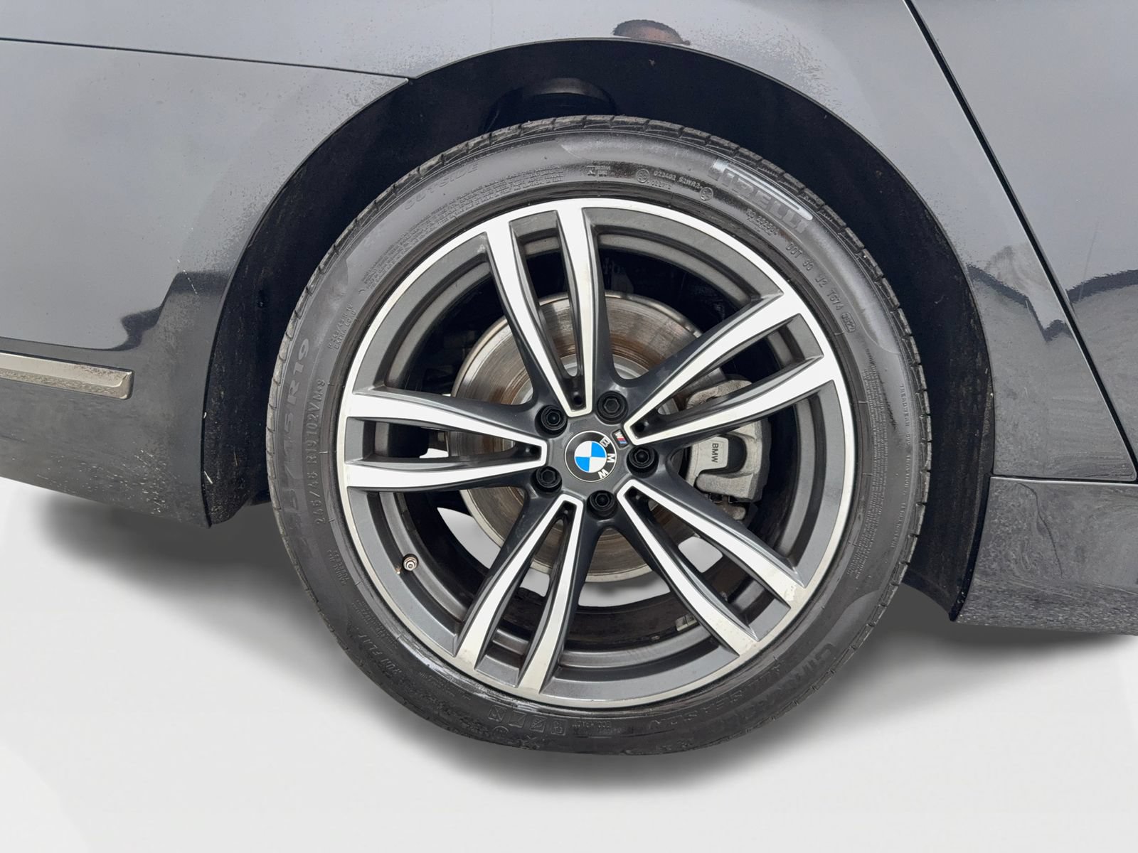 Used 2020 BMW 740i xDrive w/ M Sport Package AWD/4WD image 47