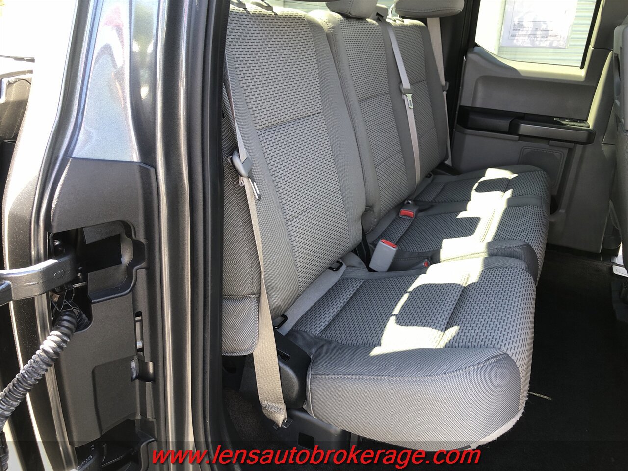Used 2015 Ford F150 XLT w/ Equipment Group 301A Mid RWD image 18