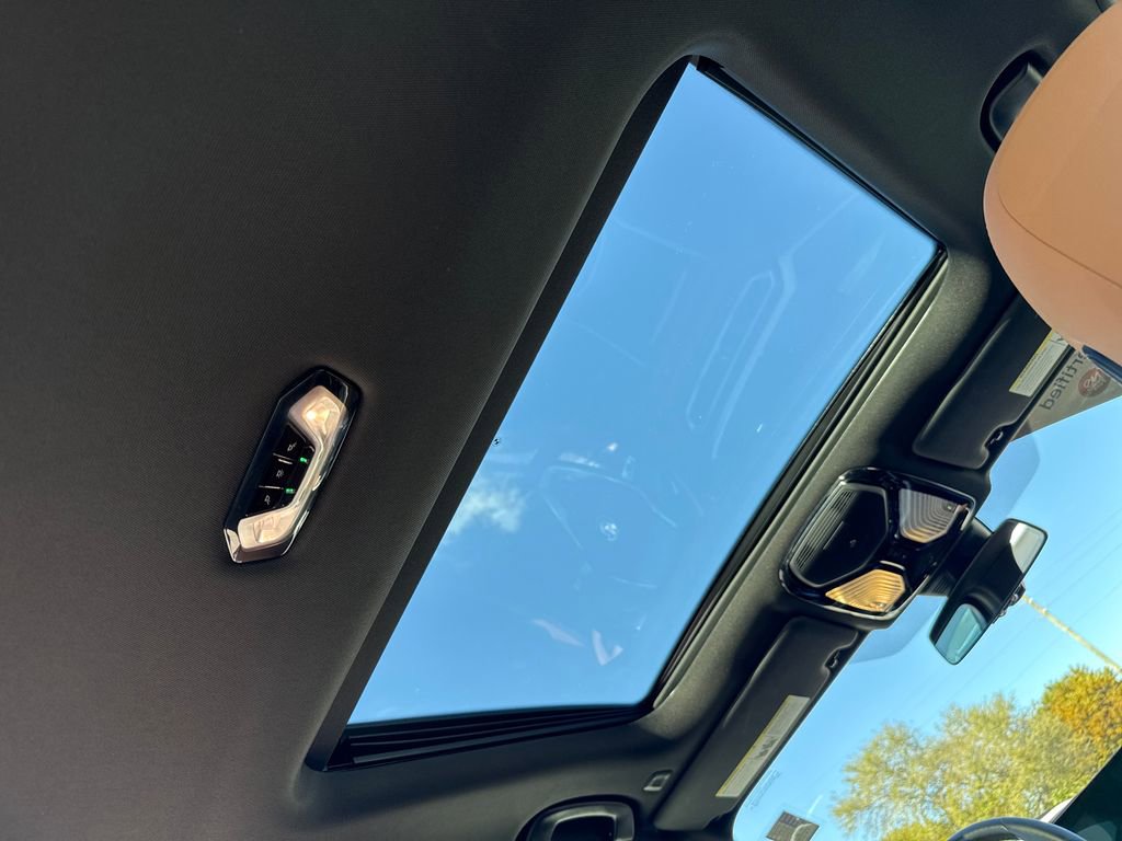 Used 2023 BMW 330e w/ Premium Package image 8