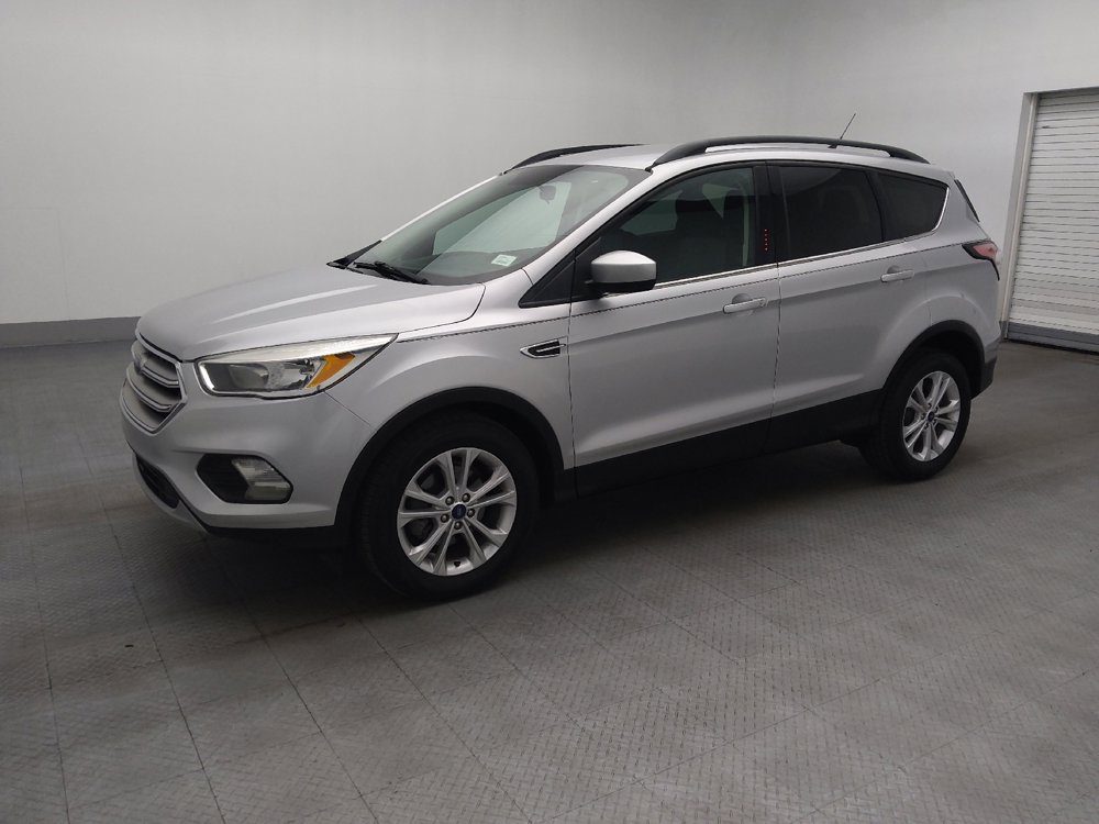 Used 2018 Ford Escape SE w/ SE Sync 3 Package image 2