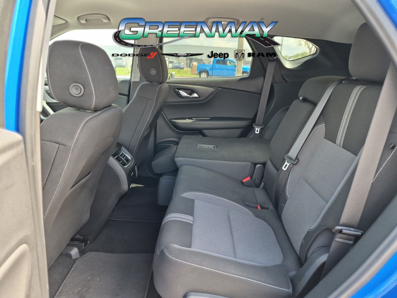 Used 2025 Chevrolet Blazer LT AWD/4WD image 14