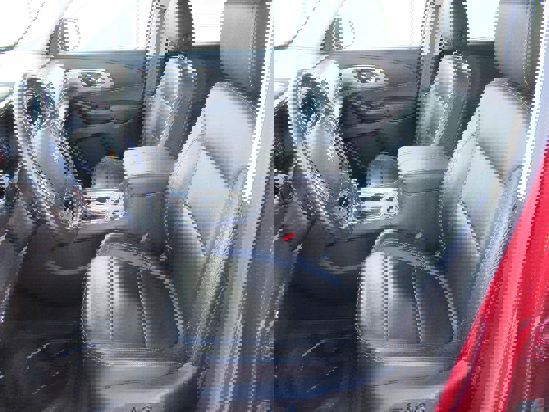 Used 2020 Chevrolet Traverse LT w/ LPO, Blackout Package image 9