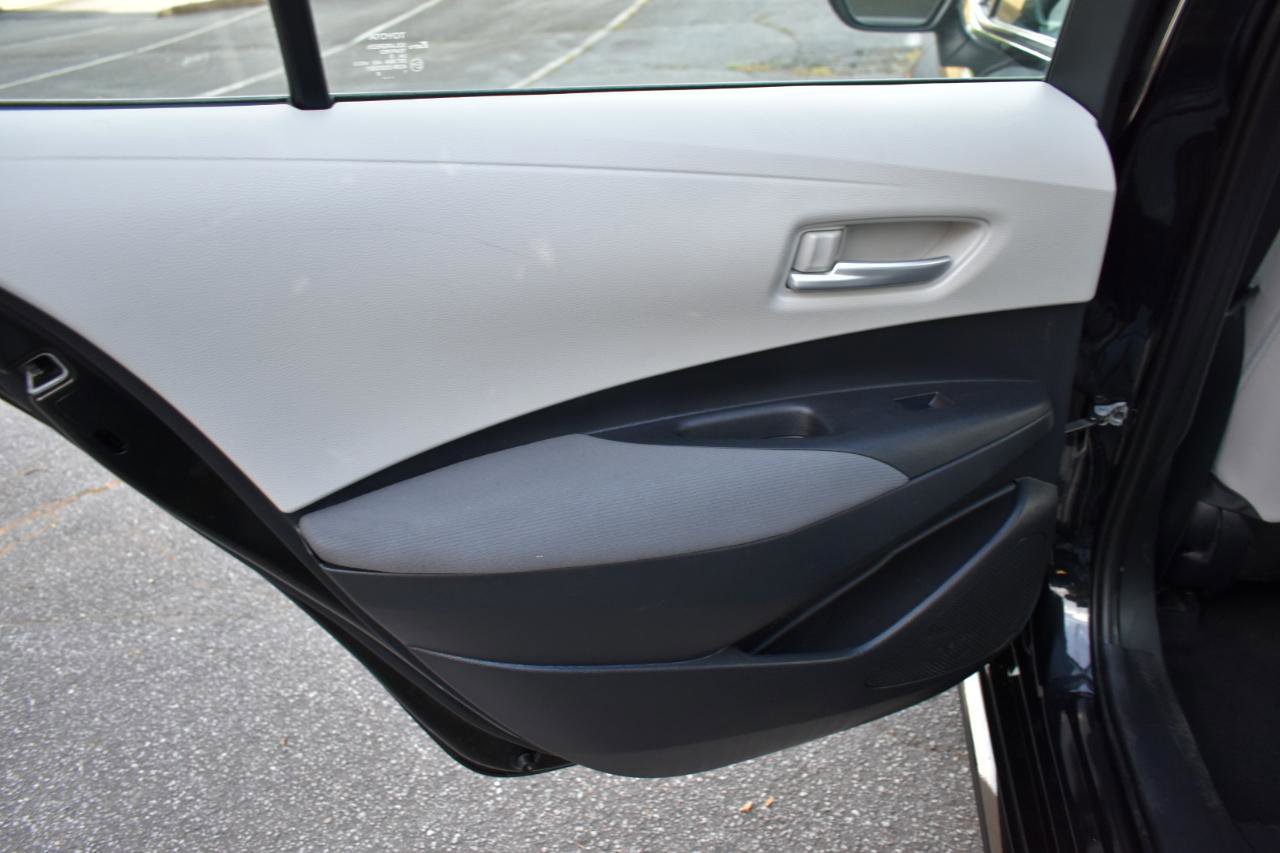 Used 2021 Toyota Corolla LE image 34